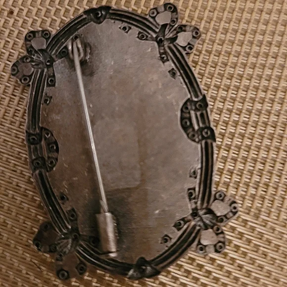 Vtg Victorian Revival Edwardian Brass Blue Rhinestones Lucite Brooch Pin - Picture 3 of 7